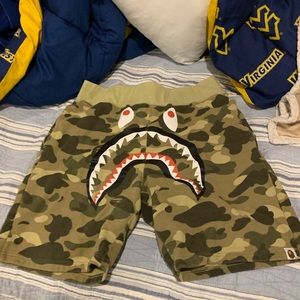 Like new bape shorts